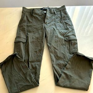 Express Pants- Size 6, Skinny Cargo pants, Army Green